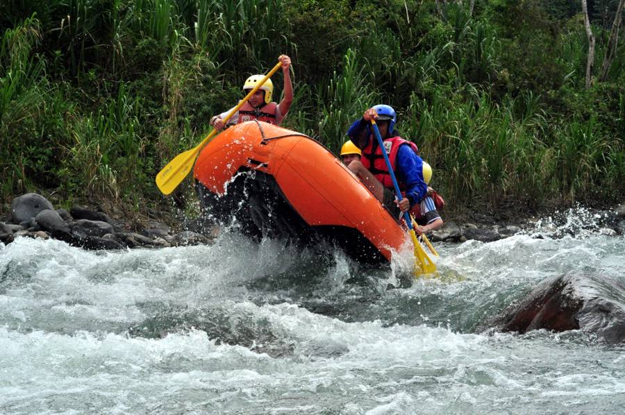 Serendipity Mini-Me raft flies down the Pacuare River in Costa Rica